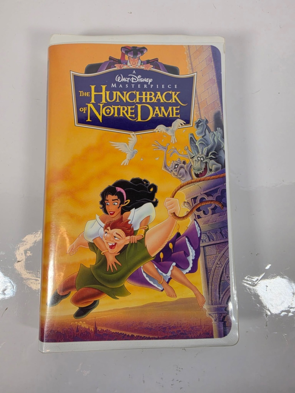 The Hunchback of Notre Dame, 1996 (VHS Tape, Vintage Media) - Picture 1 of 3